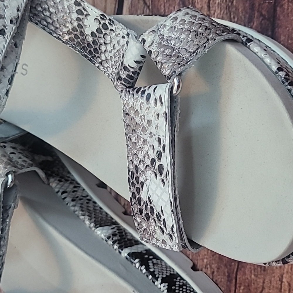 J/Slides Python Leather Sandals - Picture 4 of 12